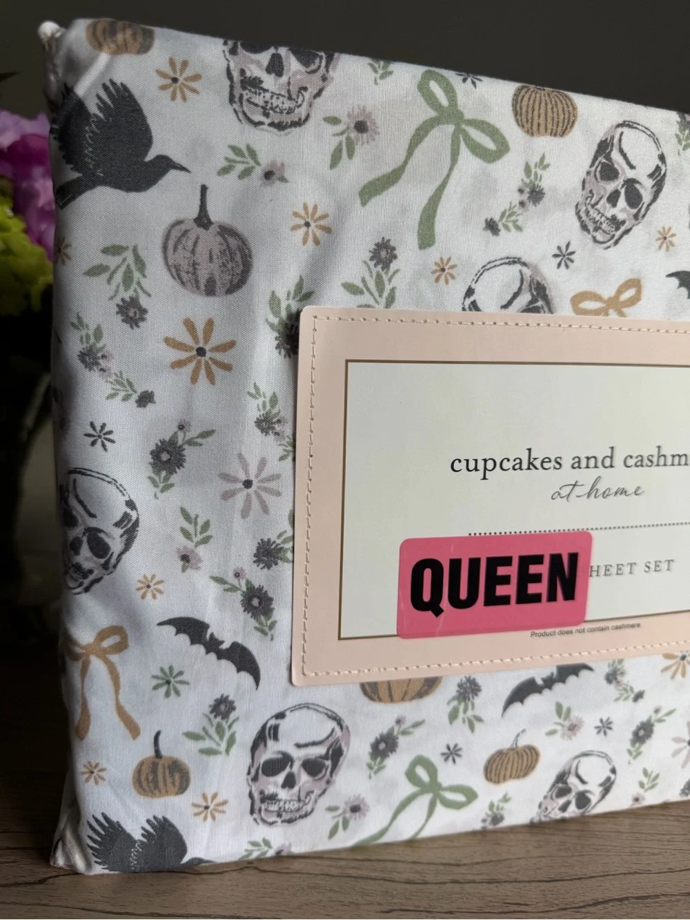 CUPCAKES & CASHMERE Pumpkin skull bow bat Halloween coquette chic Sheet Set